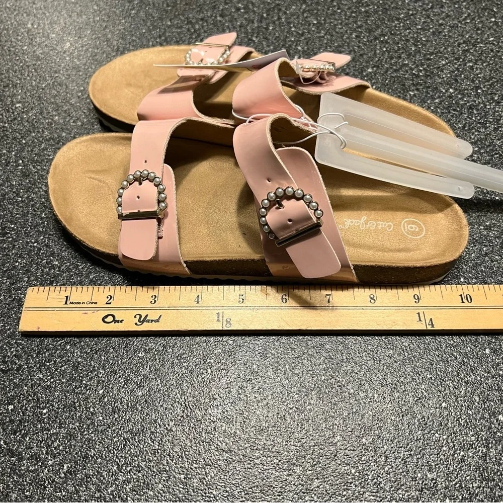 NWT Cat & Jack Kid's Drew Footbed Double Strap Sandals- Size 6